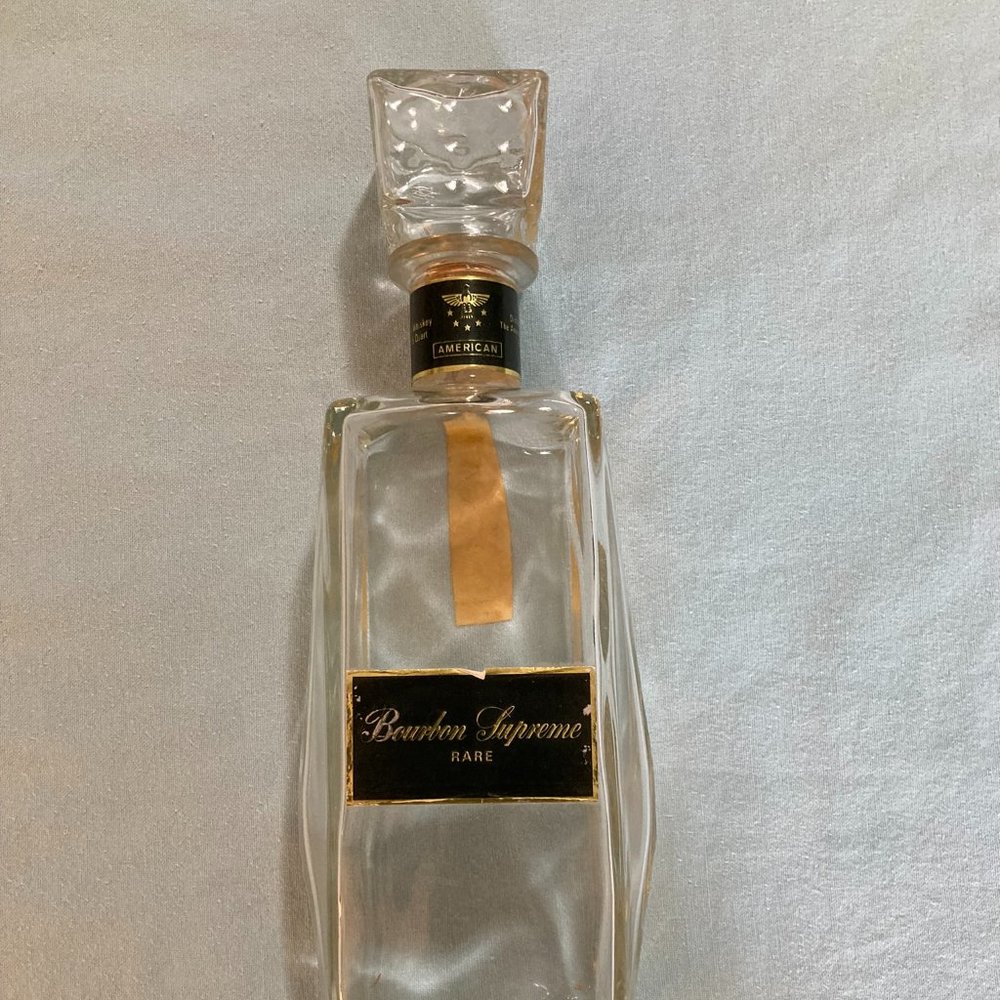 American Distilling Vintage decanter, bourbon supreme rare